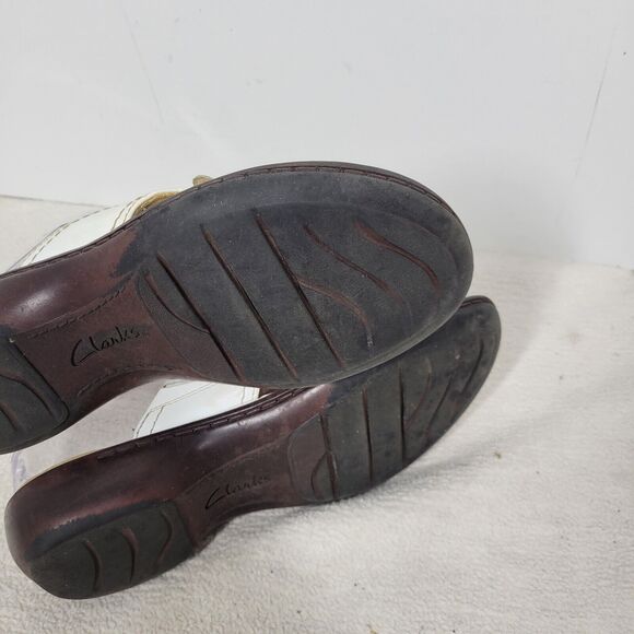 Clarks Sandals Size 6.5M Womens Shoes Bendables Floral Slip On White Leather - Picture 10 of 16